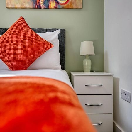 Luxurious Birmingham Home Private Parking Wifi - Near To Nec And Qeh Экстерьер фото