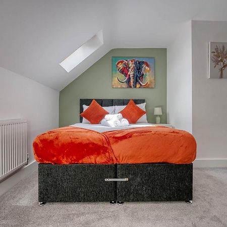 Luxurious Birmingham Home Private Parking Wifi - Near To Nec And Qeh Экстерьер фото