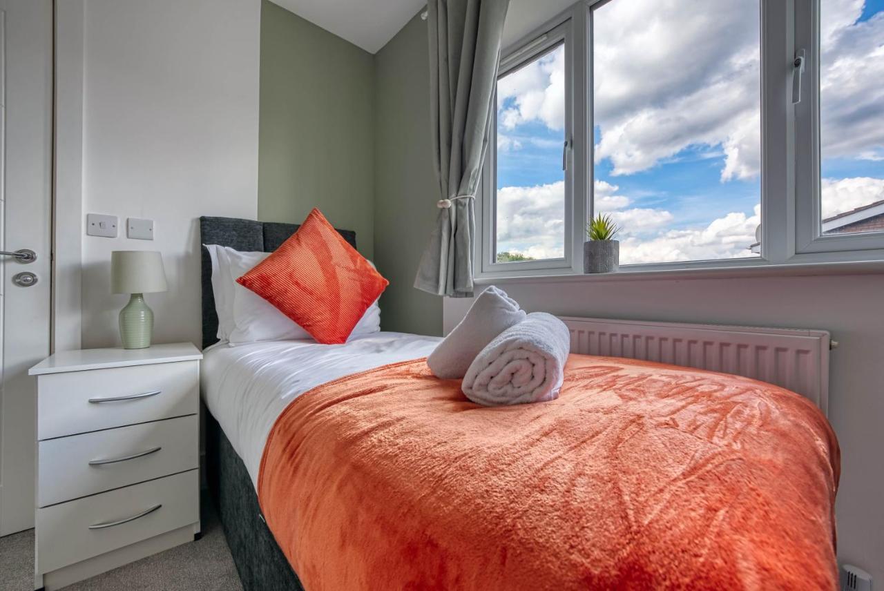 Luxurious Birmingham Home Private Parking Wifi - Near To Nec And Qeh Экстерьер фото